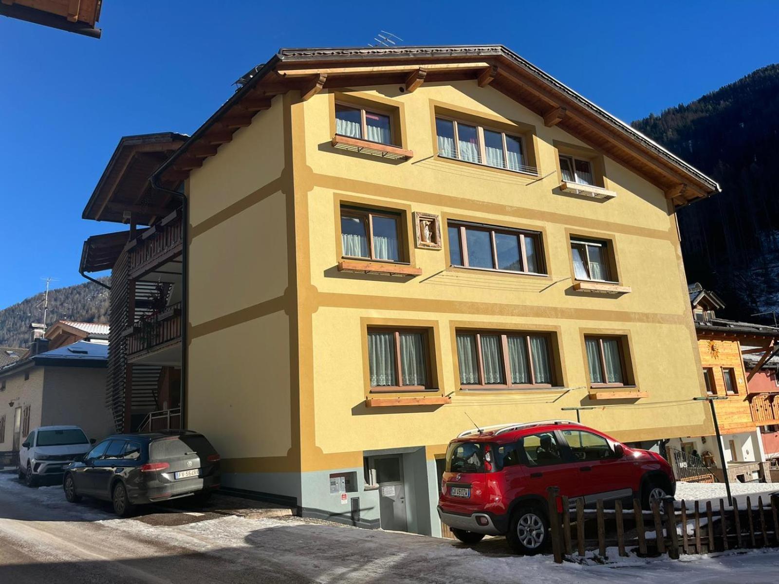Appartamenti Dolomiti 莫埃纳 外观 照片