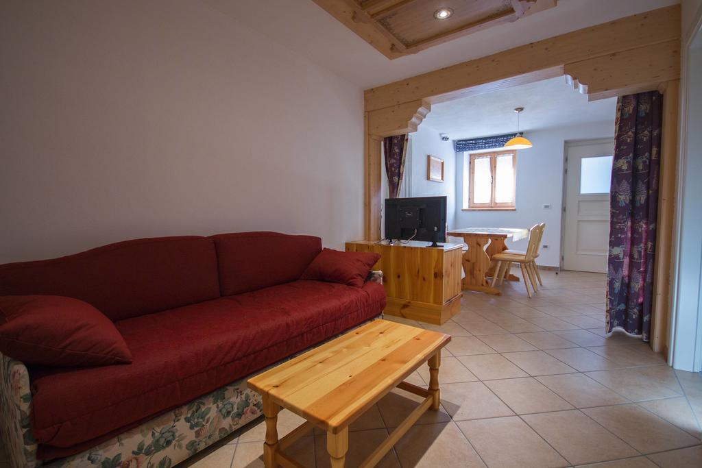 Appartamenti Dolomiti 莫埃纳 客房 照片
