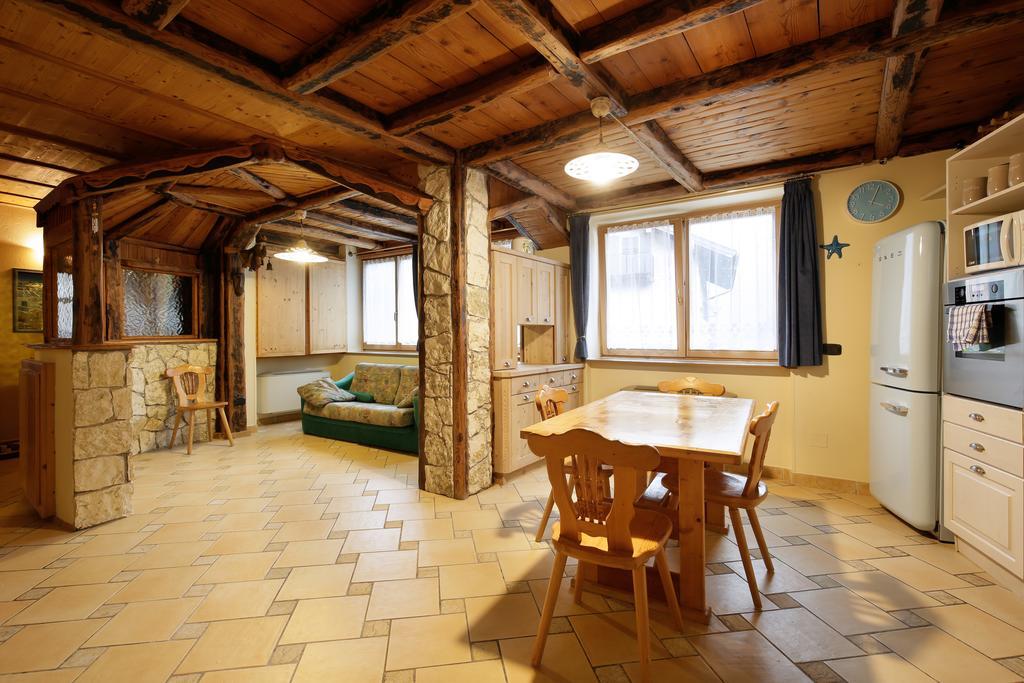 Appartamenti Dolomiti 莫埃纳 外观 照片
