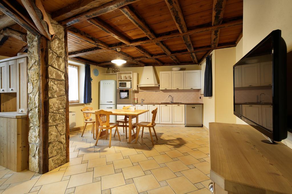 Appartamenti Dolomiti 莫埃纳 外观 照片