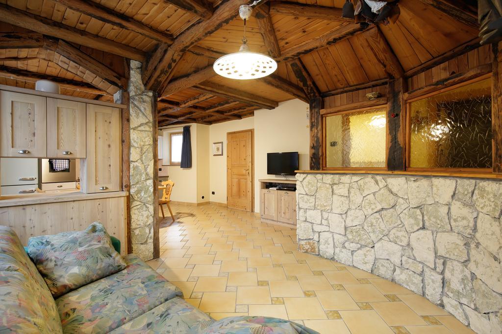Appartamenti Dolomiti 莫埃纳 客房 照片